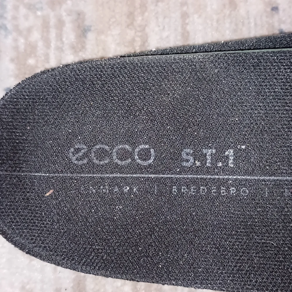 ECCO ExosStride Offwhite leather Athletic Shoes Women's Size 39